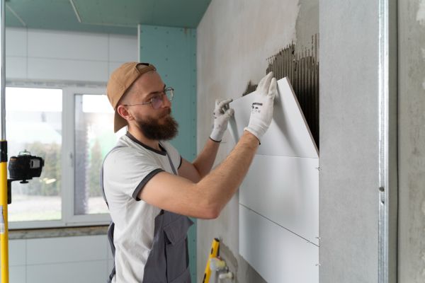Découvrez comment un carreleur à annecy métamorphose vos espaces